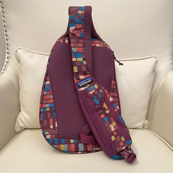 New with Tag Patagonia Atom Sling Backpack 8L - authentic - Picture 4 of 8